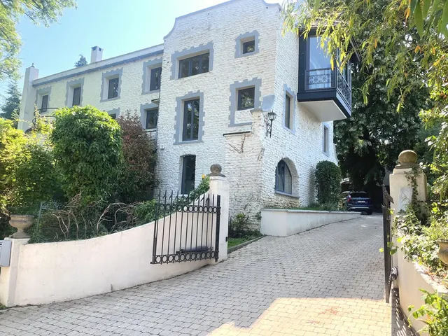 Huis te koop in Rixensart – 1/10