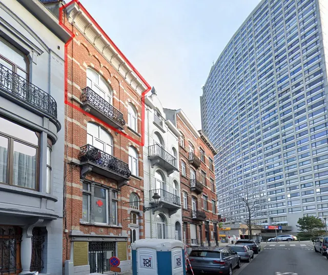 Appartement te huur in Schaerbeek – 1/10