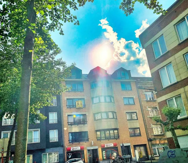 Appartement te koop in Schaerbeek – 1/10