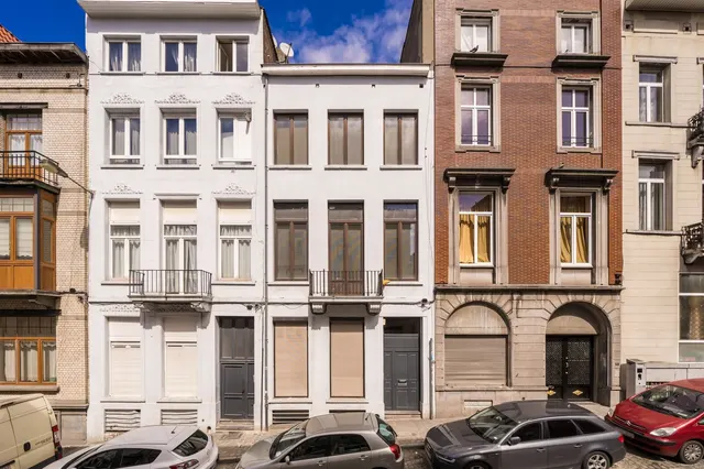 Woning te koop in Schaarbeek – 1/10