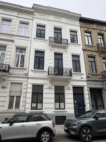 House for sale in Ixelles – 1/10