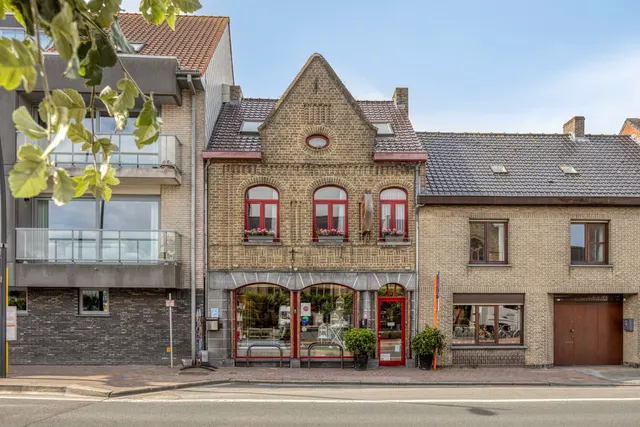Huis te koop in Kortemark – 1/10