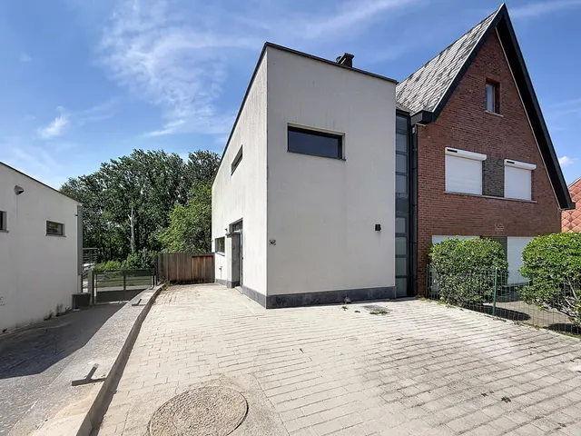 Huis te koop in Lennik – 1/10
