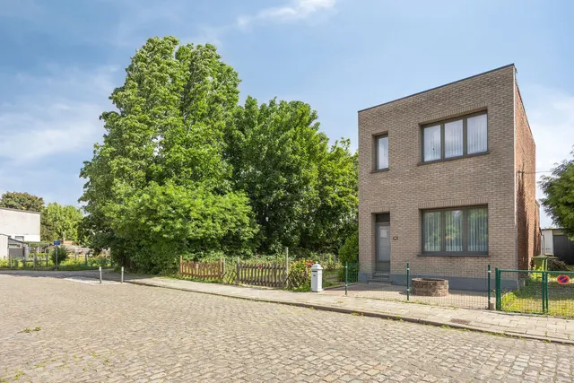 Huis te koop in Berchem – 1/10