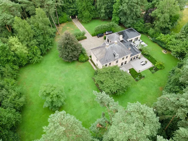 Villa te koop in Schilde – 1/10