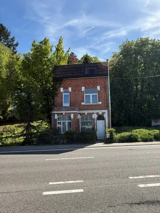 Huis te koop in Jambes – 1/10