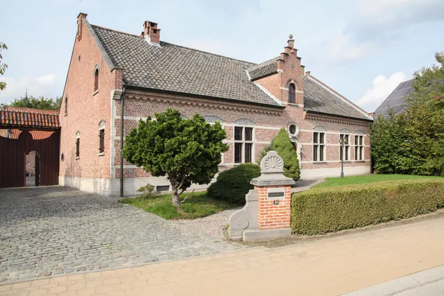 Villa te koop in Aalst – 1/10