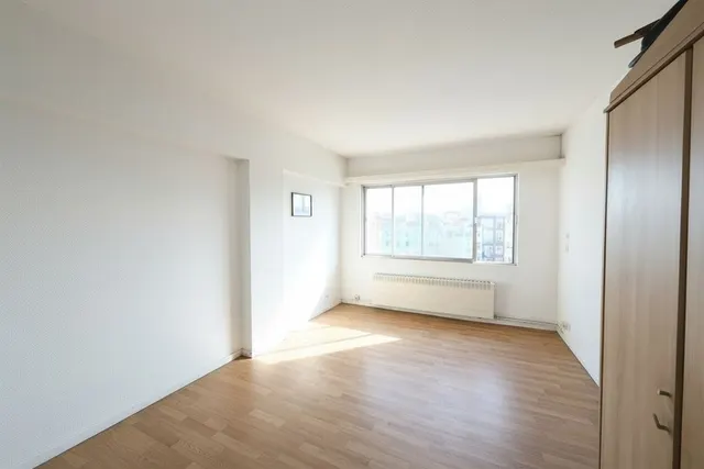 Studio te koop in Etterbeek – 1/10