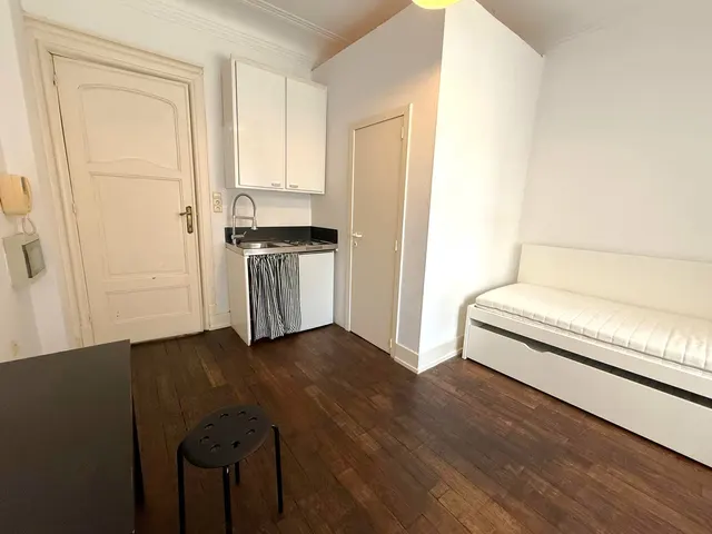 Appartement à louer à Saint-Gilles – 1/10