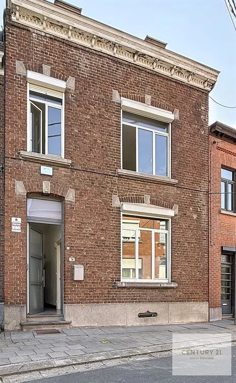 Huis te koop in Arquennes – 1/10