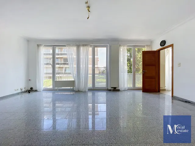 Appartement à vendre à Molenbeek-Saint-Jean – 1/7