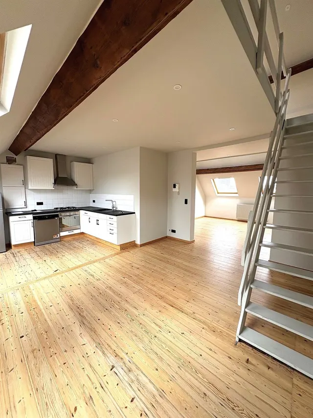 Appartement à louer à Ixelles – 1/10