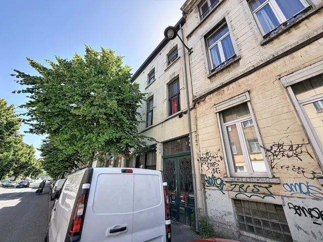 Huis te koop in Molenbeek-Saint-Jean – 1/10