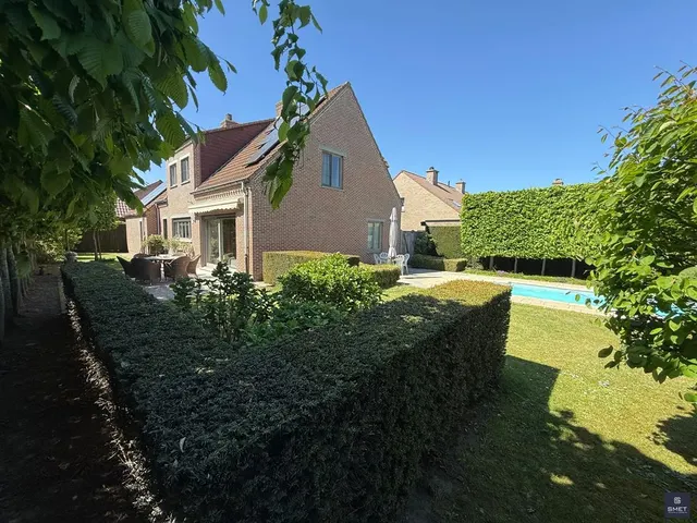 Villa te koop in Beveren-Kruibeke-Zwijndrecht – 1/10