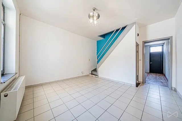 House for sale in Châtelet – 1/10