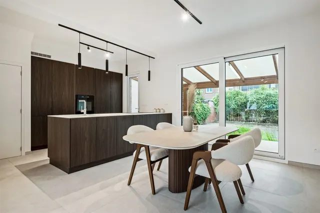 Huis te koop in Antwerpen – 1/10