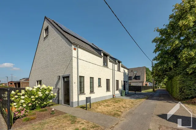 Huis te koop in Viersel – 1/10