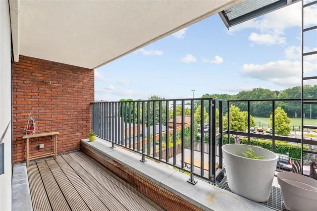 Appartement te koop in Merksem – 1/10