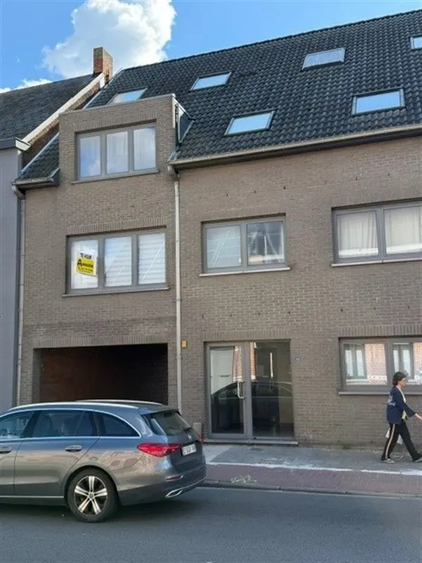 Appartement te huur in Lebbeke – 1/8