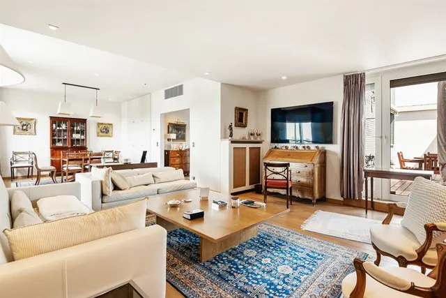 Appartement te koop in Wilrijk – 1/10