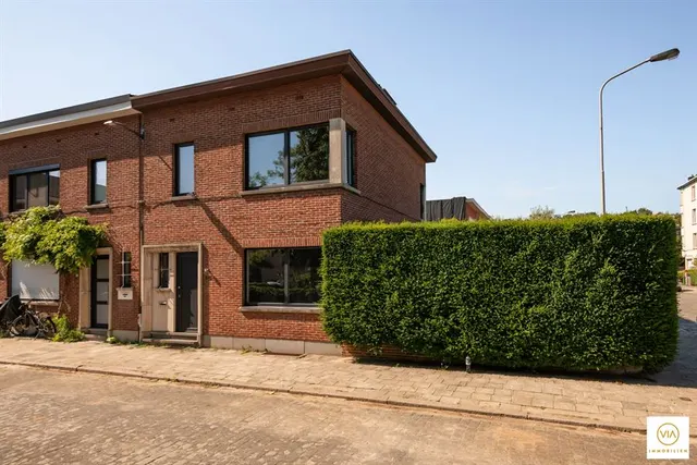 Huis te koop in Wilrijk – 1/10