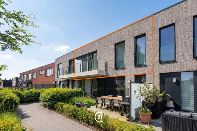 Appartement te koop in Zellik – 1/10