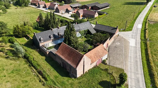 Maison De Caractère te koop in Beloeil – 1/10