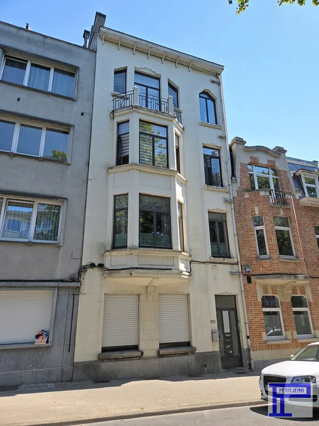 Appartement te koop in Koekelberg – 1/10