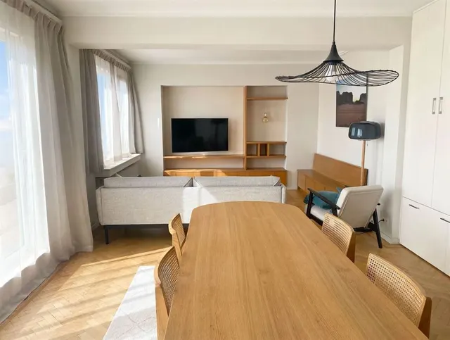 Appartement te huur in Elsene – 1/10