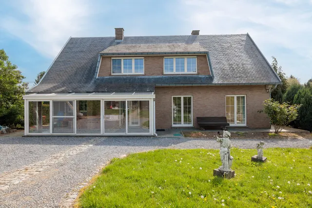 Huis te koop in Orp-Jauche – 1/10