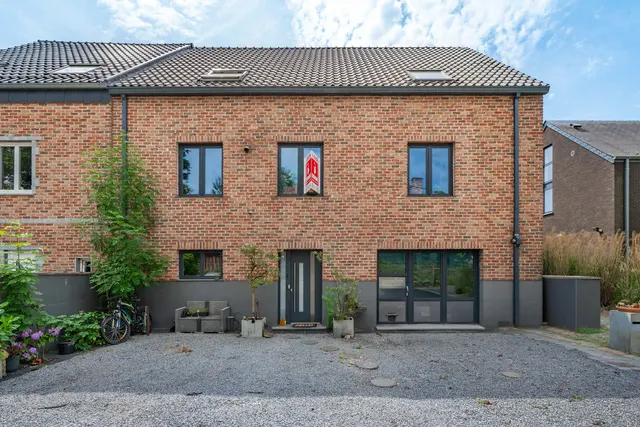 Huis te koop in Bousval – 1/27
