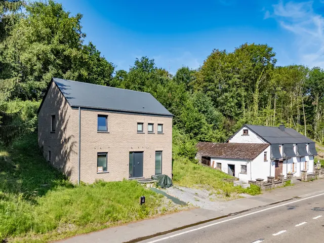 Huis te koop in Rendeux – 1/10