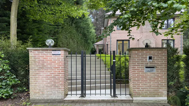 House for sale in Uccle – 1/10