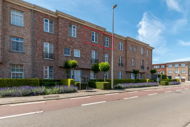 Appartement te koop in Hemiksem – 1/10