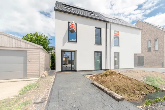 Maison à vendre à Reet – 1/10