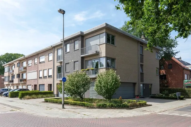 Appartement te koop in Brasschaat – 1/10