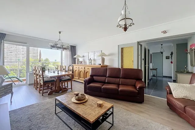 Appartement te koop in Jette – 1/10