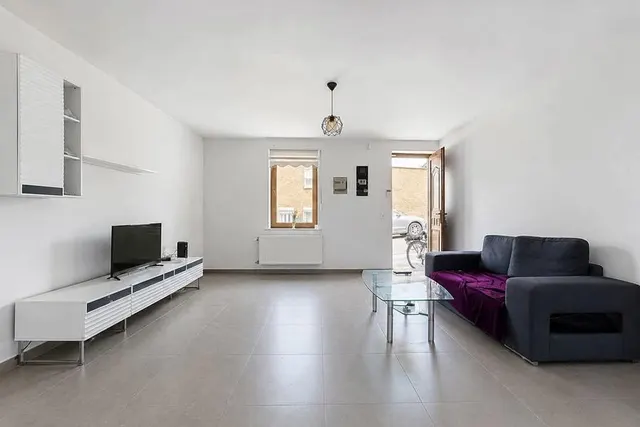 Maison à vendre à Charleroi – 1/9