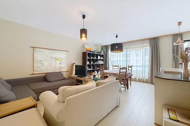Appartement te koop in Ixelles – 1/8