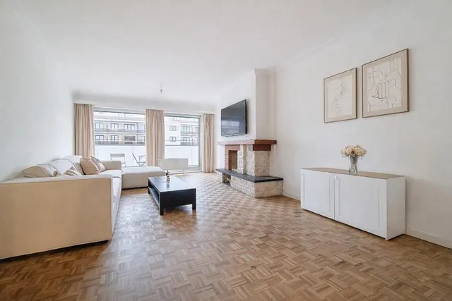 Apartment for sale in Molenbeek-Saint-Jean – 1/10