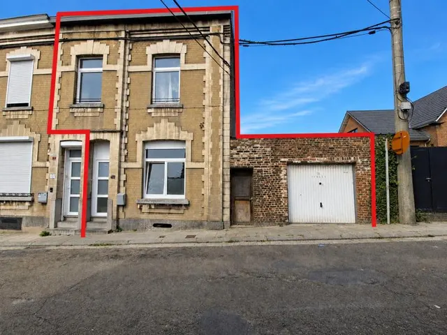 Huis te koop in Lodelinsart – 1/4