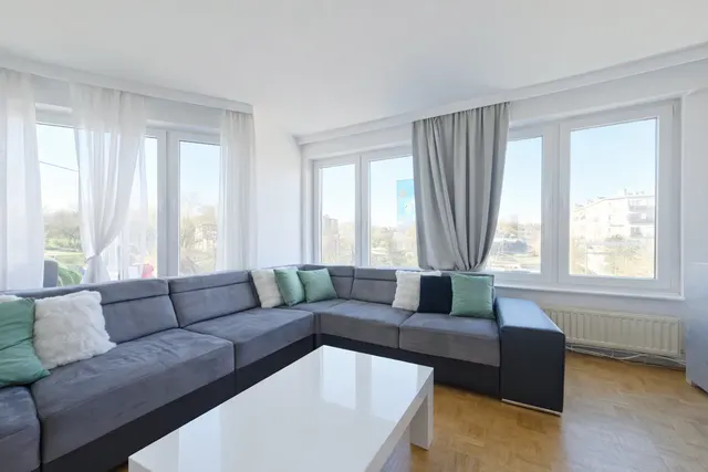 Appartement te koop in Jette – 1/10