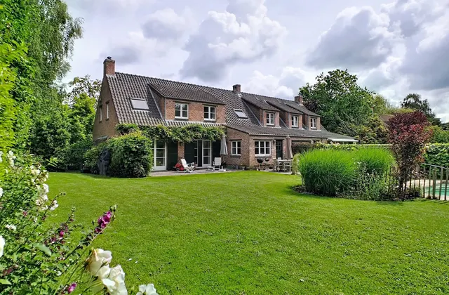 Huis te koop in Rhode-Saint-Genèse – 1/10