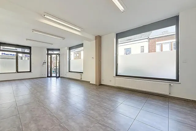 Maison à vendre à Courcelles – 1/4