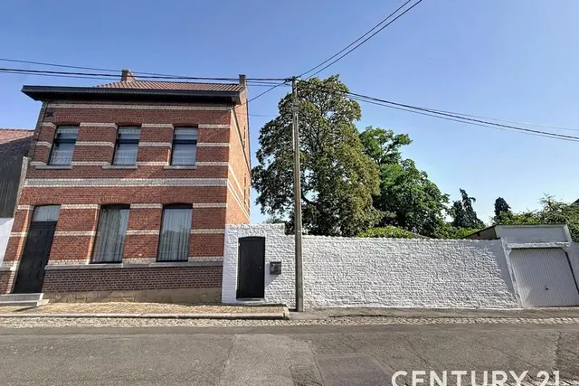 Huis te koop in Roucourt – 1/10