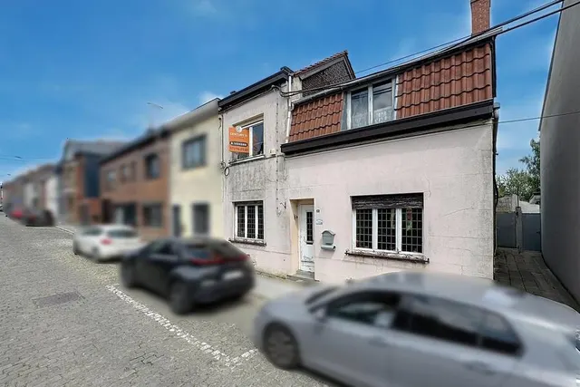 Maison à vendre à Courcelles – 1/4