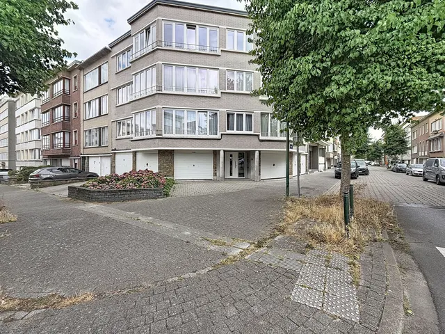 Appartement te huur in Sint-Jans-Molenbeek – 1/10