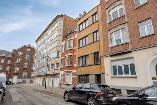 Huis te koop in Brussel – 1/10