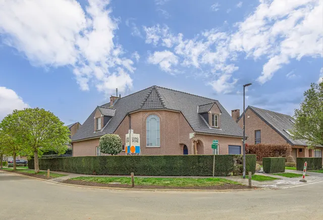 Maison à vendre à Dilbeek – 1/10