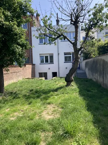 Huis te koop in Molenbeek Saint Jean – 1/10